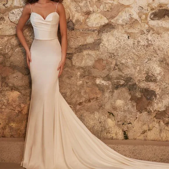 La Perle Dresses La Perle Andrea Wedding Dress Poshmark